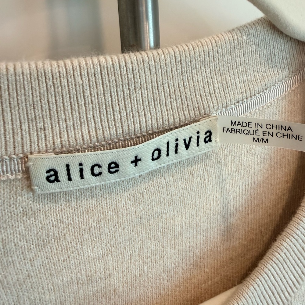 Alice + Olivia Beige Embroidered Floral Button Cardigan / Size M - Picture 5 of 16